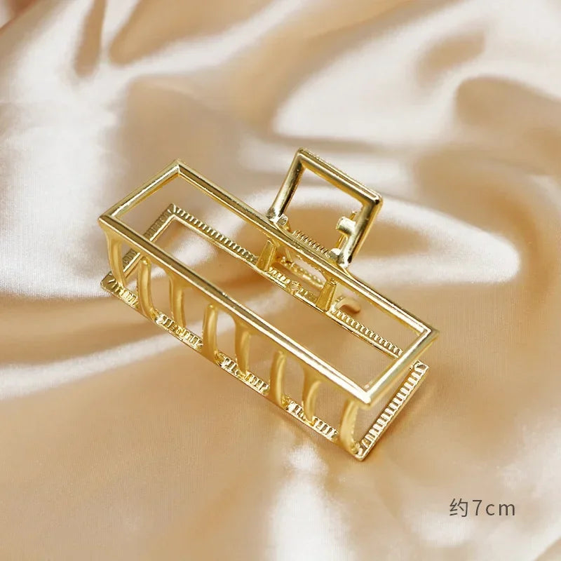 Gold Butterfly Hair Claw Clip – Elegant Geometric Headwear for Women