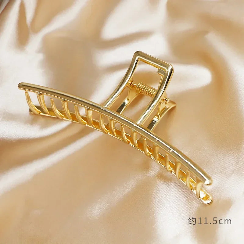Gold Butterfly Hair Claw Clip – Elegant Geometric Headwear for Women