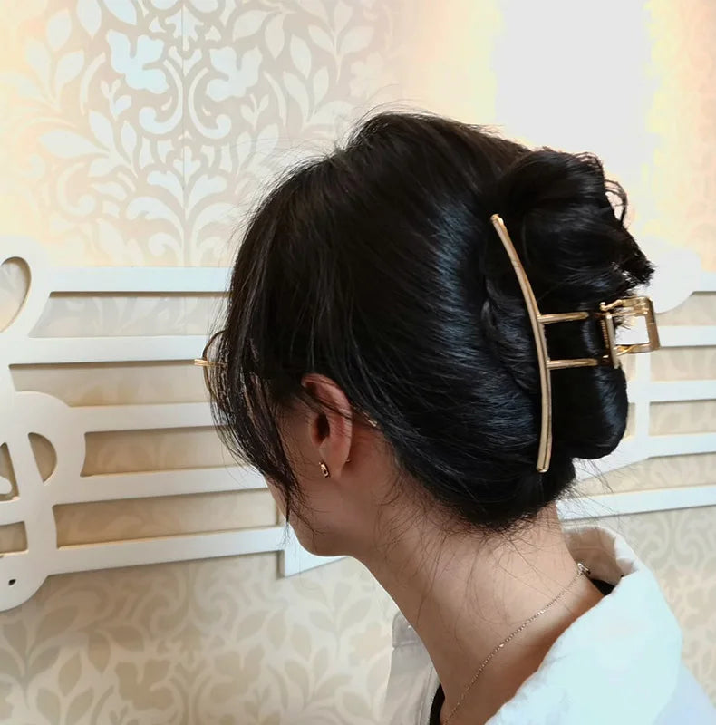 Fashion Simple Gold Hair Claw Clip Butterfly Geometric Elegant Hair Clip Claw Clamp for Girls Headwear Women Hair Accessories